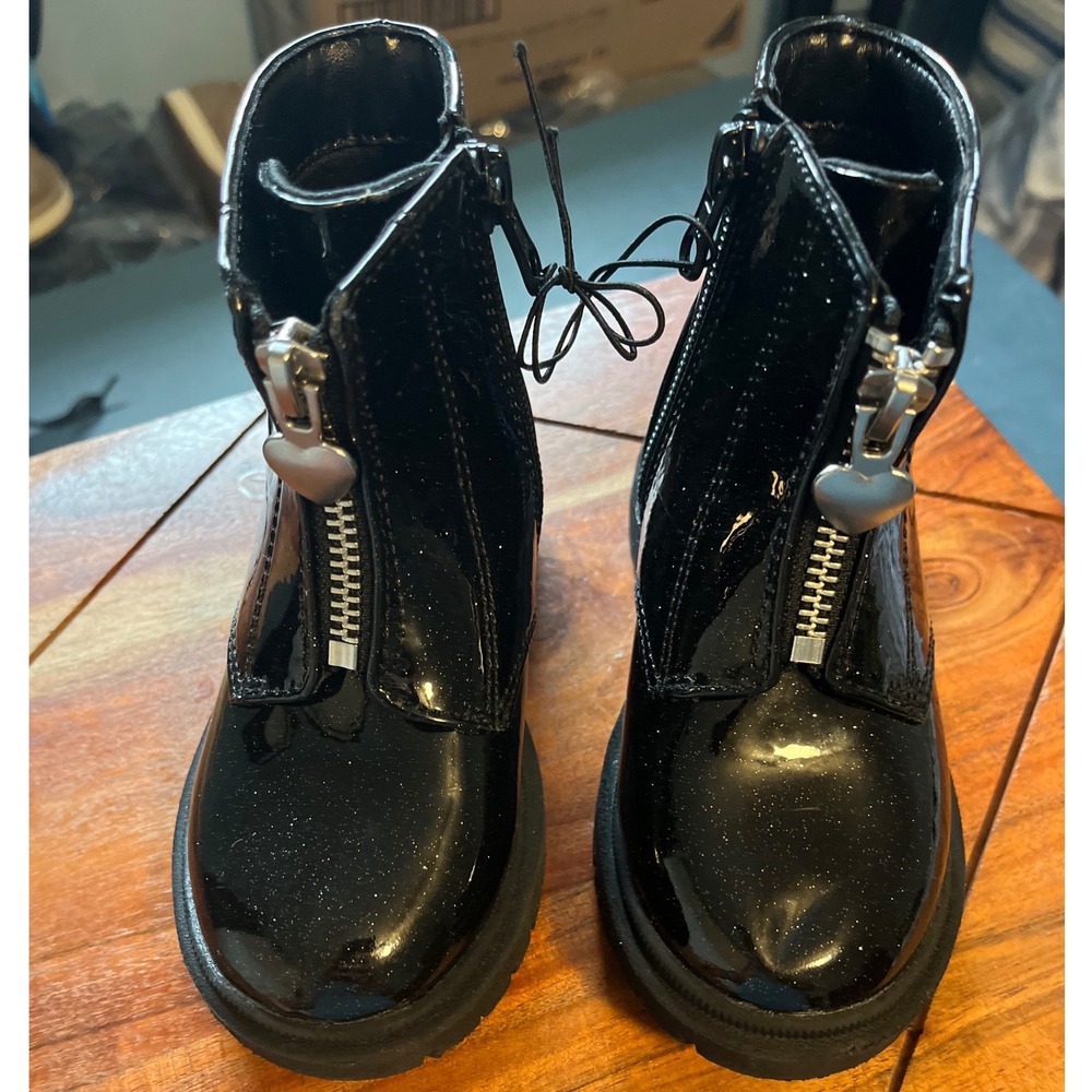 Cat & Jack Toddler Girls Black Patent Glitter Heart Zip Combat Boots Size 8